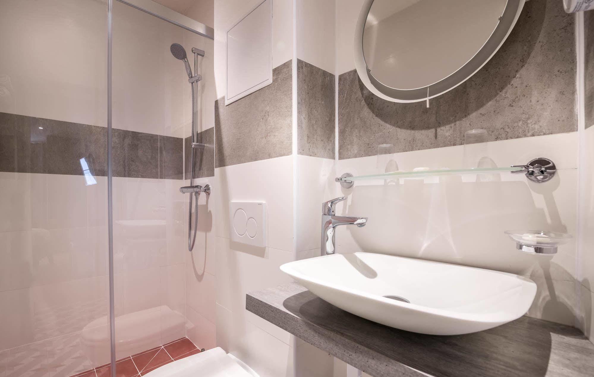 Hotel Jenner Paris Ngoại thất bức ảnh